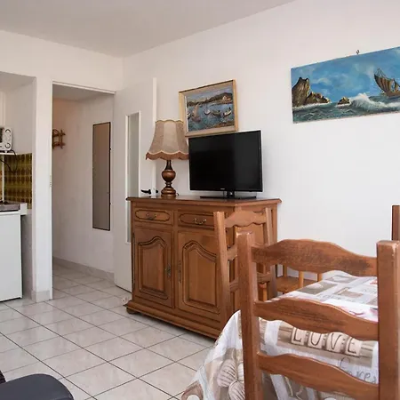 Apartamento Au Lavandou, A 20m De La Avec Parking - Fr-1-803-78 Le Lavandou