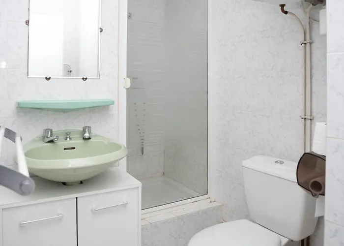 Cosy Au Lavandou Avec Parking, A Deux Pas De La - Fr-1-803-78 * Ле-Лаванду